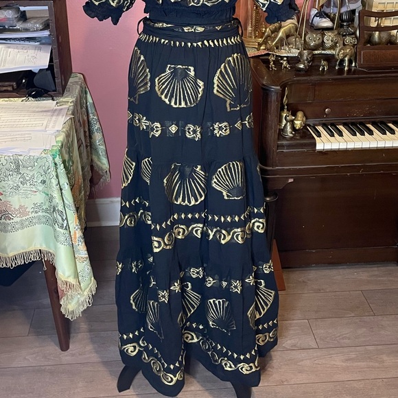 Nema Resort Wear gold shell and black maxi skirt and cropped top set S/M - Picture 7 of 8